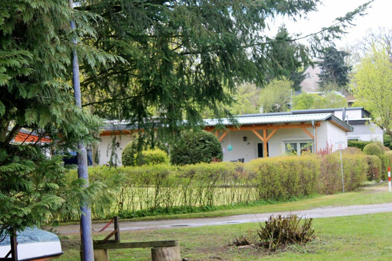Haus 9 Schwarz Exterior foto